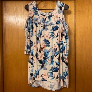 Women’s floral top
